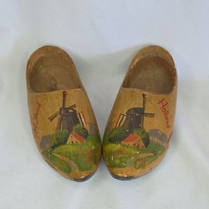 Hand Painted Wooden Clogs Vtg Windmill Design Klompen